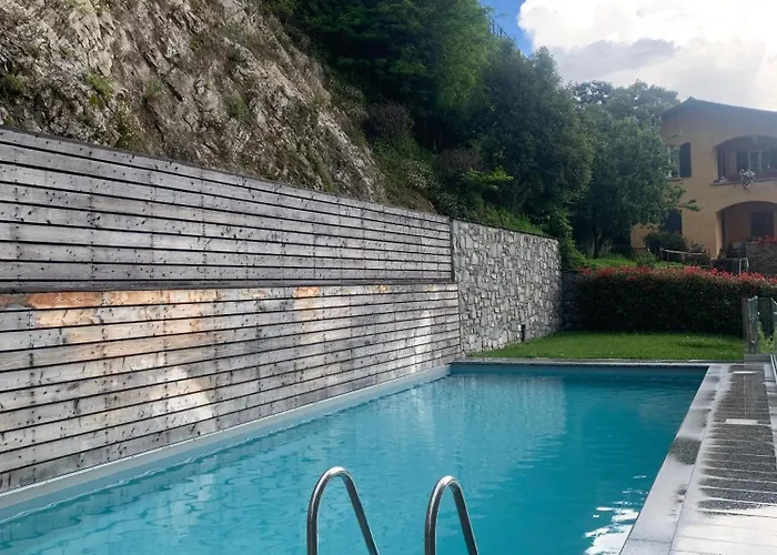 Apartman Lavinia - *